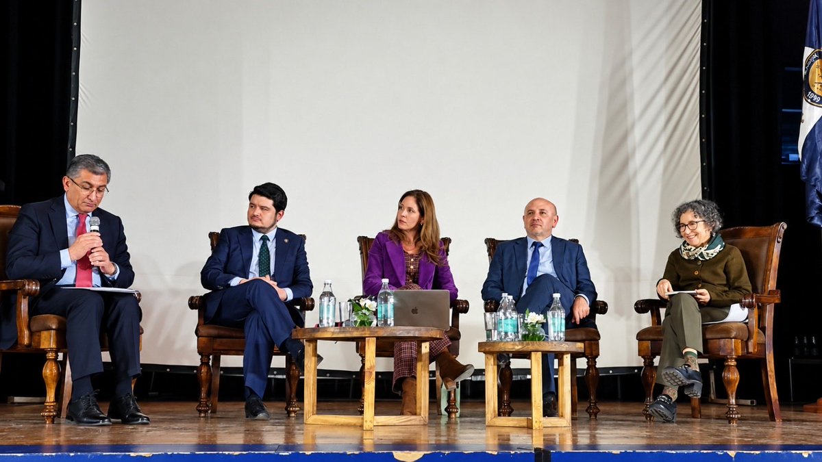 ispch's tweet photo. ISP participa en seminario para fortalecer la gestión sanitaria
El Instituto de Salud Pública de Chile (ISP) participó en el seminario “Fortalecer la gestión sanitaria para fortalecer el acceso”, organizado por IPSUSS de la Universidad San Sebastián y ASILFA. https://t.co/RptIHcyAyf