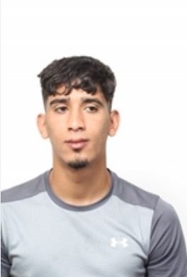 PegidaDK's tweet photo. Fangeflugt.
Politiet leder lige nu efter Yossef Amrani. Han er 16 år, 180 høj, alm. af bygning, brun i huden, kort sort hår, brune øjne og hageskæg. Han var iført hvid polo, sorte hullede og malede bukser. Hvis du ser ham, ring til politiet på 114. https://t.co/RHcYRDUFmy #dkpol https://t.co/l8kZ9oXY5Y
