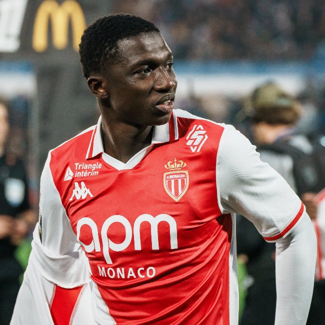 AnfieldSector1's tweet photo. [🟢] INFO: Lamine Camara is 100% one to keep an eye on. Liverpool didn’t pull the trigger as was expected in the summer but you know January is a different matter. 

(@davidlynchlfc on @AnfieldIndex) https://t.co/8OUv4h39zy