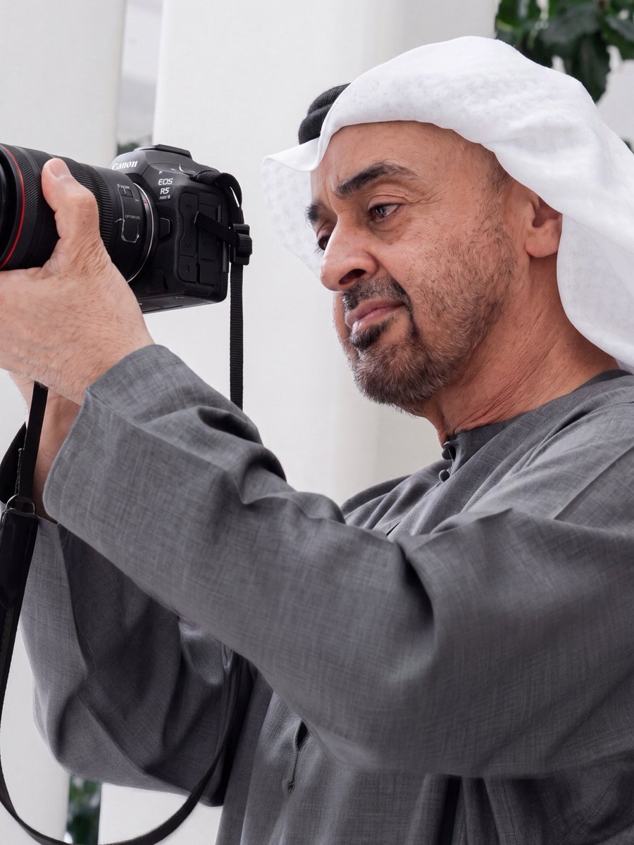 saifcaio's tweet photo. تخيل تحقق انجاز في عام 1990 وبعد 36 سنة رئيس الدولة يستقبلك في قصره عشان يرجع يوثق بنفسه جهودك و جهود ربعك في تحقيق هذا الانجاز

فقط في الإمارات، فقط الشيخ محمد بن زايد ❤️‍🩹 https://t.co/QV3OzTkseJ