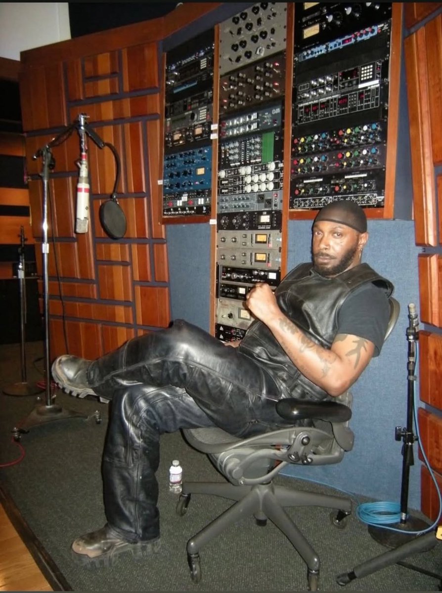 starboykkyu's tweet photo. JPEGMafia (rapper &amp; co-producer/writer of FYA) just posted some pics from the BTS LA studio sessions last year! Interesting timing. https://t.co/mYg4DAXpVu