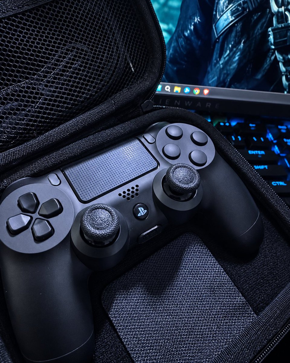 zDark29_'s tweet photo. Muy contento de anunciar que ya soy partner de @AimControllerss 🎮🔥
Este es el control que voy a estar usando para competir 

Después de probarlo y usarlo bastante, quería conseguirles algo también a ustedes, así que si quieren armar su propio control personalizado con Marius Board, pueden hacerlo desde mi link y tendrán 10% de descuento en su compra:

https://t.co/Ge3Rm452g3

Gracias a Team AIM por la confianza, por el apoyo y por sumarse a esta etapa conmigo. 🔥