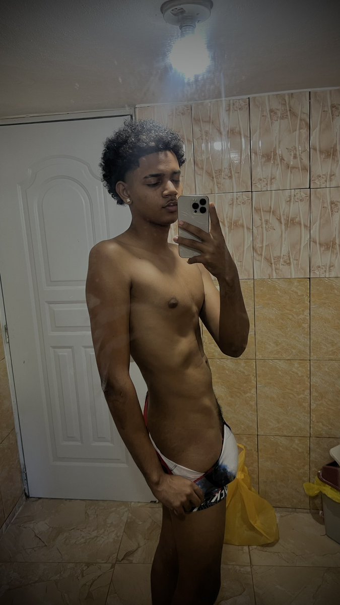 x4malandro's tweet photo. 1+(829-753-4644) 🇩🇴
Contenido al mejor precio tiren 🔥🙈🍼 https://t.co/hnjUVdILLx