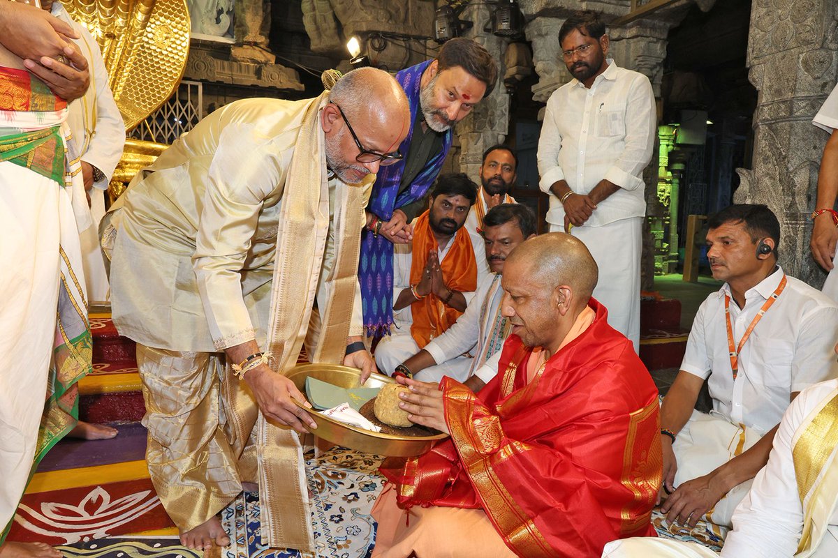 myogiadityanath's tweet photo. Om Namo Venkatesaya! https://t.co/OQyRO1W3PX