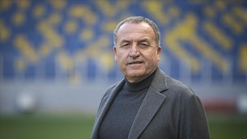 Kuvva1907's tweet photo. Sizce Ankaragücü Başkanı Faruk Koca’ya ömür boyu fahri örnek spor başkanı verilmeli mi ? https://t.co/rI3B4tVHCn