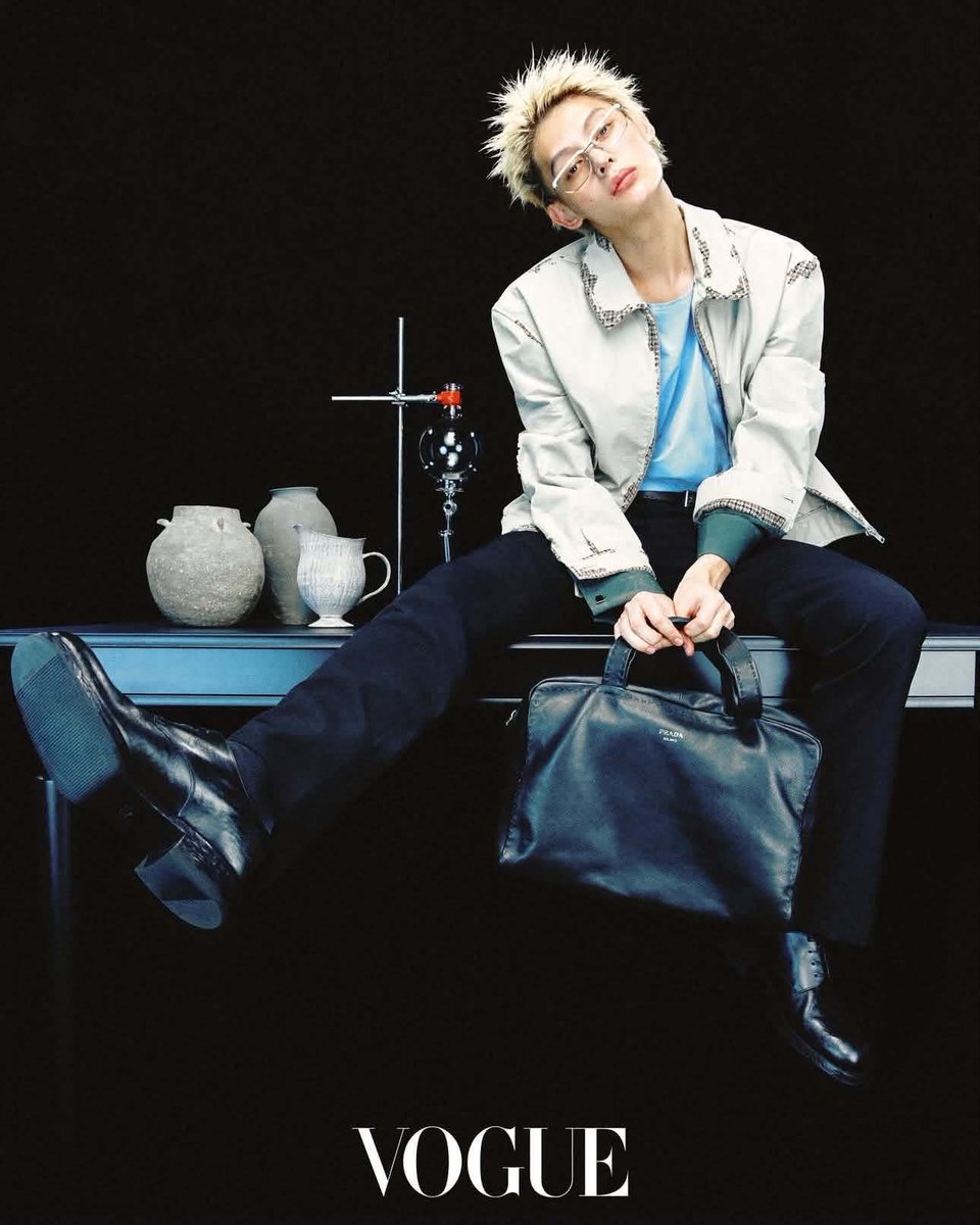kv_tn61108's tweet photo. @ofjsupport @Prada @cortis_bighit James makes Prada look effortlessly elegant from every perspective, delivering nothing but GEMUSE.
JAMES MAKES HIS ART WITH PRADA
#JAMESxPRADA
#PradaFW26
@prada @cortis_bighit https://t.co/8u9ev57fyy