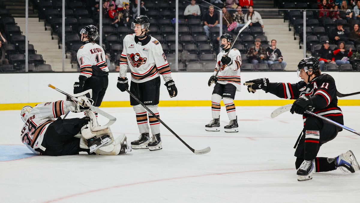 Rebelshockey's tweet photo. Need your Rebels fix this holiday Monday?
Hit up the videos page at our website for preseason highlights and training camp interviews with a whole bunch of our players!
๐ฝ https://t.co/txX5EOpfqa
#RDREBELS I #WHL https://t.co/9e2JYHVkbF