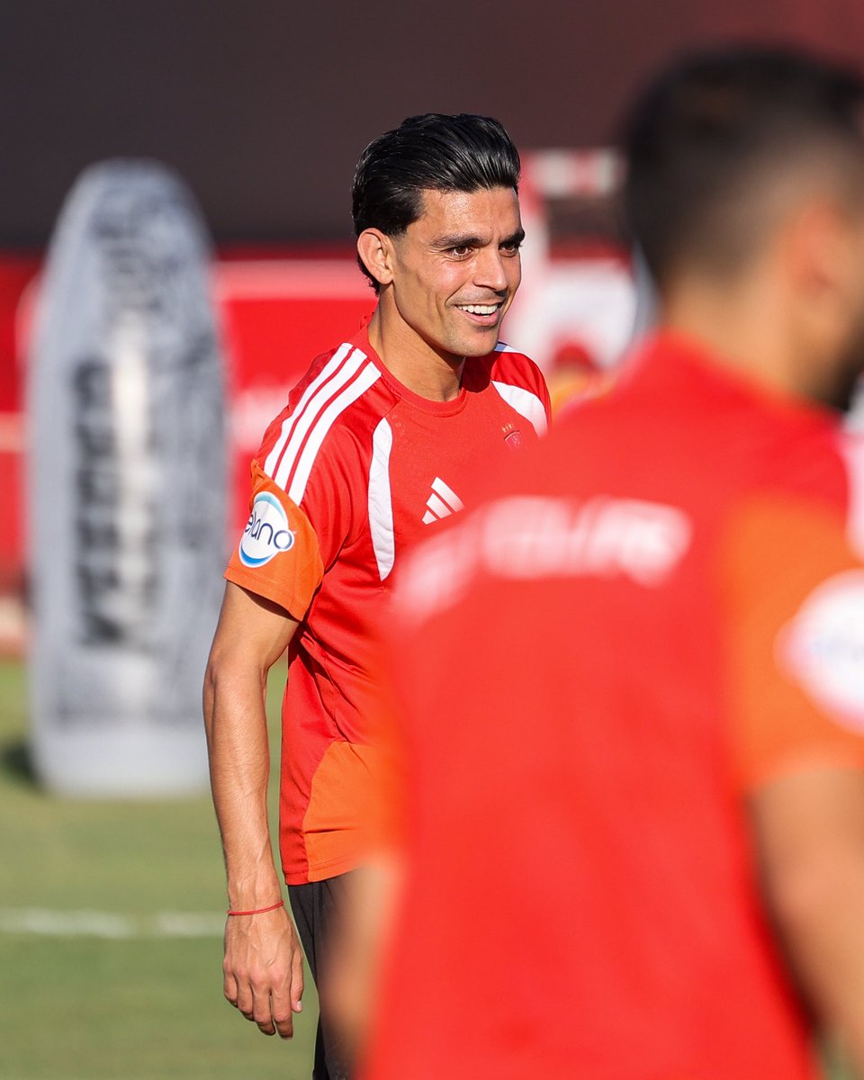 AlAhly's tweet photo. نستعد لمواجهة المقاولون العرب 💪 https://t.co/D0yHBg9WDA