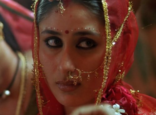 xenaslover's tweet photo. - omkara (2006)
- chameli (2003)
- heroine (2012)
- jab we met (2007) https://t.co/Il7t2vEM8M