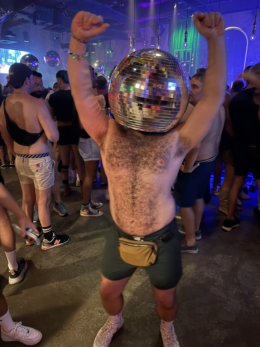 Tan_Tan06's tweet photo. How was your decadence? https://t.co/ISlv4oVDmL