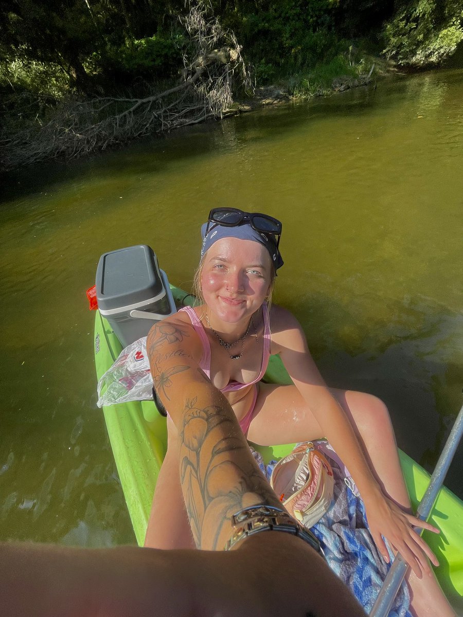 teranextdoor's tweet photo. river rat 🐀💗 https://t.co/a3PBDXY2a8