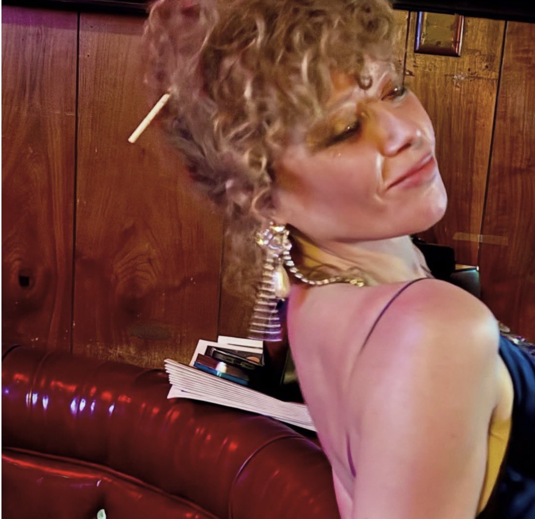 tashoo0's tweet photo. A lot of people ask me where do I get my looks from and how am I so gorgeous the honest answer is that I got them from my beautiful mom @nlyonne 
Don’t be jealous. But she is actually my mother. https://t.co/eIjzy2EUMA