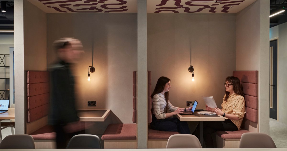 hubhubcowork's tweet photo. No two working days look the same, so why should your workspace. From flexi desks to private offices, HubHub gives you the freedom to choose how, where and when you work best.

Find out more here 👉 https://t.co/KG6tJoytfT https://t.co/JBQcG4gHAG