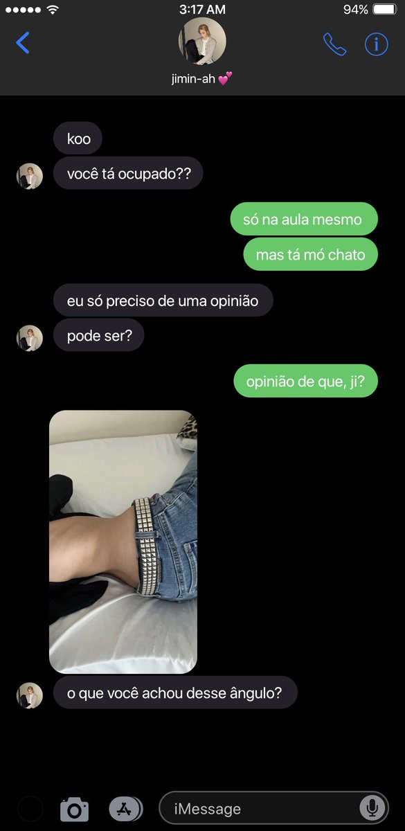 pjmistylips's tweet photo. #AUJIKOOK onde...

Jungkook tem um colega de quarto loirinho e incoveniente, que testa seus limites com barulhos noturnos e provocações tentadoras.

Ou onde Jimin resolve mandar uma foto quente para seu colega quarto, provocando ele de todas as maneiras possíveis. https://t.co/Wpnf1k594O