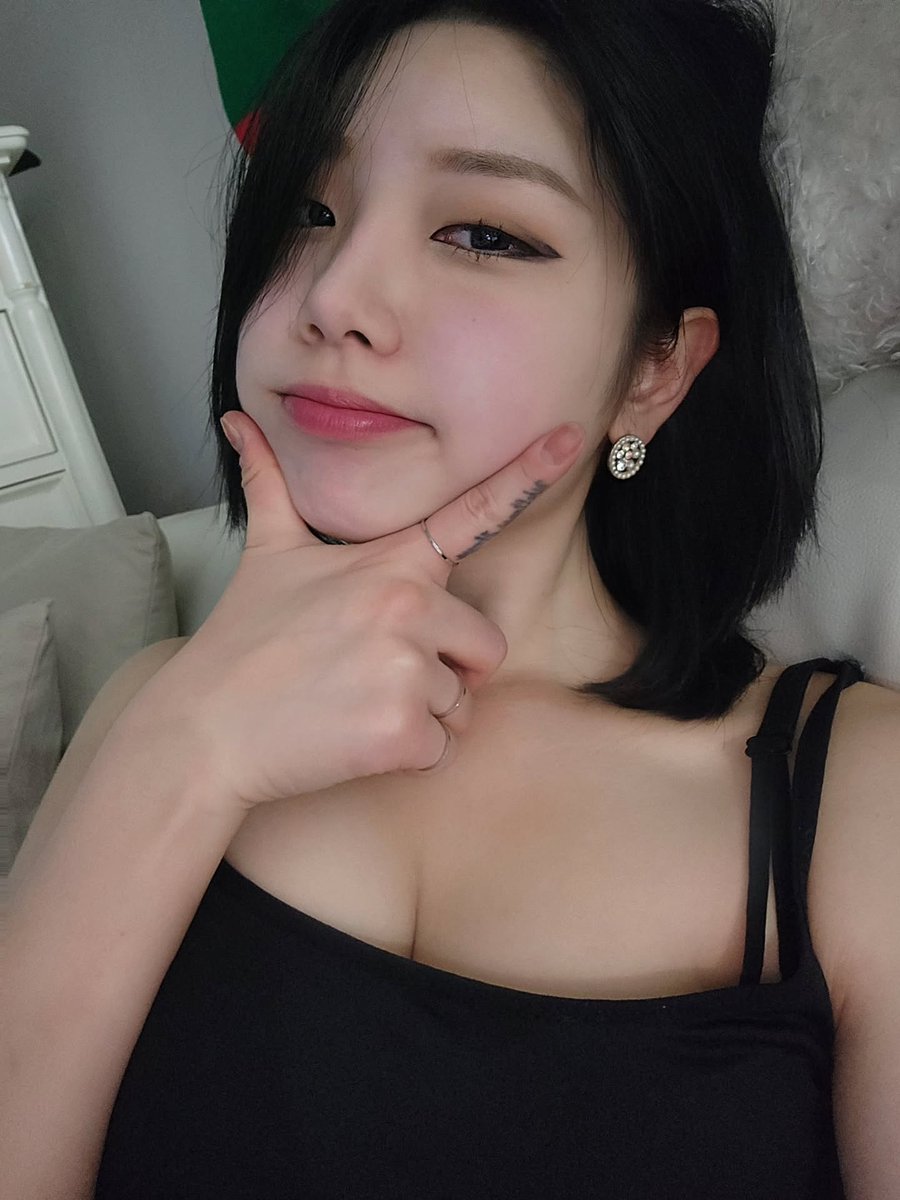 ghaaoxm26's tweet photo. https://t.co/KnrQNnVALq