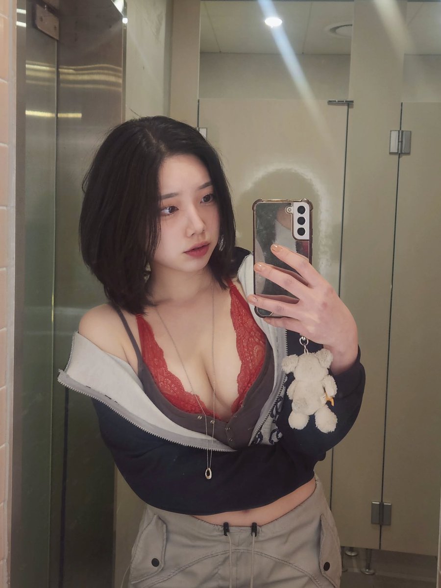 ghaaoxm26's tweet photo. https://t.co/KnrQNnVALq
