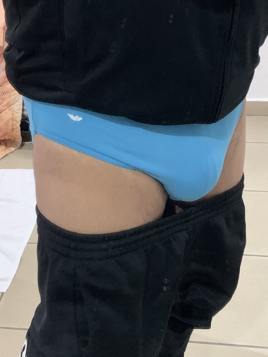 valdez2819's tweet photo. Hoy toco azul, no sé si es trusa o traje de baño….
#trusa #briefs #calzonesdehombre #speedos #meninbriefs #menbulges https://t.co/DQ6DL1KXRU