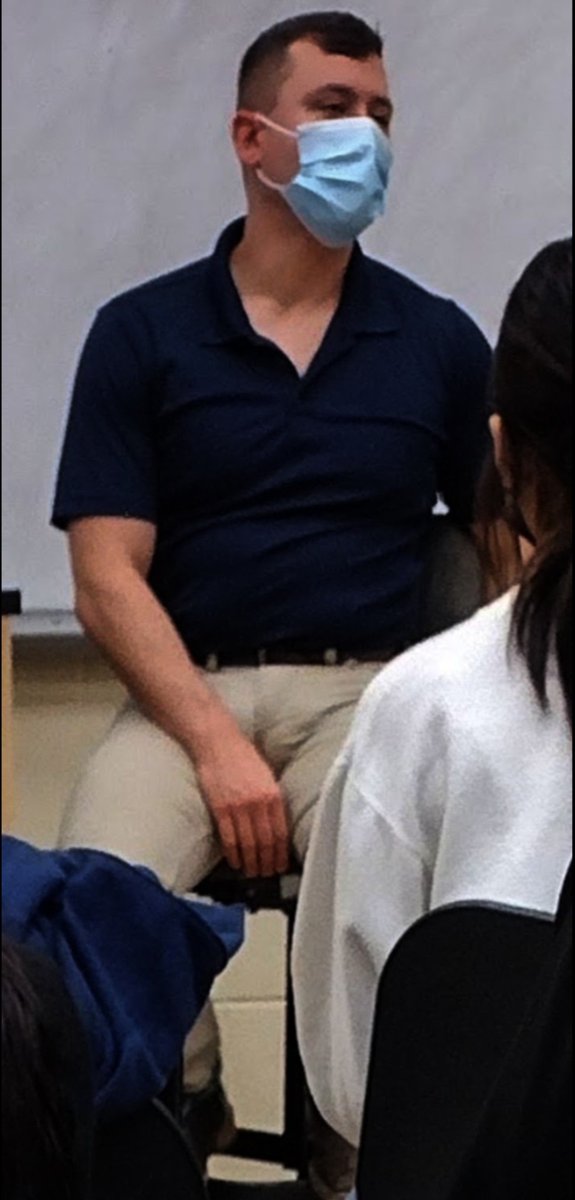 ihfszvb's tweet photo. i knew my teacher was a goon when he wore the ultimate teacher goon package during covid🤤 hard nipples tight khakis and boots #gay #bi #goon #khaki #teacher #bulge #covid https://t.co/LxcDfJS0Bq