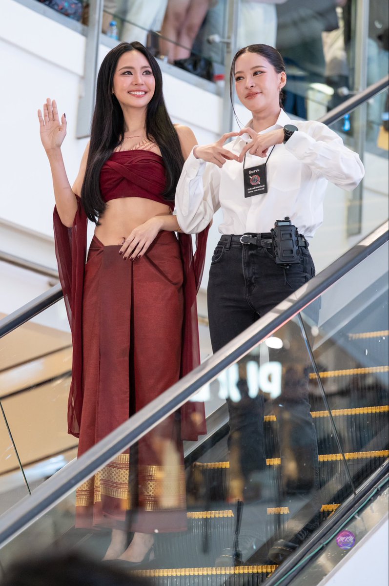 mkrstudioTH's tweet photo. ปุยนุ่น - บิ๊นท์ ” ในงาน “Press Conference &amp; First Episode Premiere  “ข่มขลัง” (Khom Khlang The Series) 🪷📿✨

KHOM KHLANG 1ST PREMIERE
#ข่มขลังตอนที่1
#PuinoonBint https://t.co/DA7buecIV4