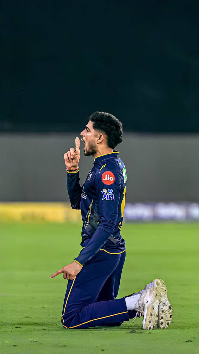 akansha93239's tweet photo. THE ICONIC CATCH. THE ICONIC CELEBRATION. THE ICONIC LEADER 

🌟CAPTAIN SHUBMAN GILL🌟

HBD CAPTAIN SHUBMAN https://t.co/7KOJvBkrSp