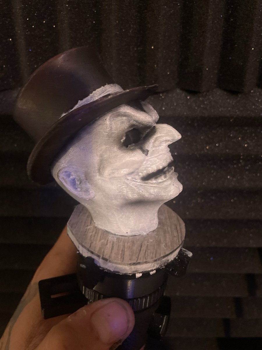 WicketSpace's tweet photo. Good morning happy Monday fam

Scary movie season is on full effect 🍿 

Which famous horror character should I work on next?, after I’m done with The Jester? https://t.co/nL42ycV5AT