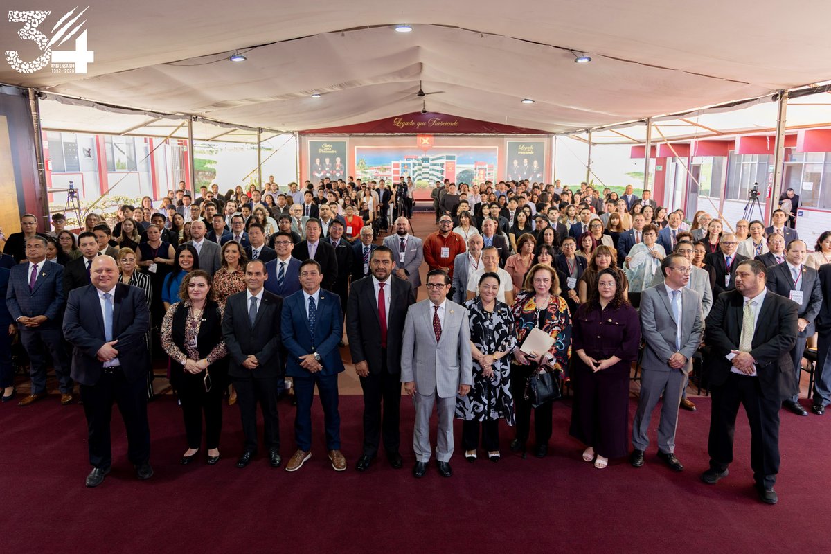 UXoficial's tweet photo. ¡Damos inicio al V Congreso Iberoamericano y XVIII Mexicano de Derecho Administrativo! 
La #UniversidadDeXalapa recibe a especialistas, académicos, académicas y estudiantes para compartir ideas, conocimientos y experiencias en torno al Derecho Administrativo.
#SaberParaTrascender https://t.co/O3eFHbMSGb