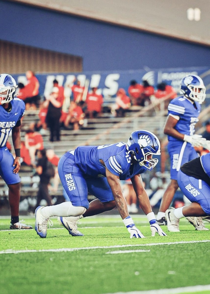 Ducy_ItsMe's tweet photo. Production chart released and I guess coach’s eyes are better then mines! 😂

OFFICIAL STATLINE:
- 1 Sack 
- 8 TKLS (+3 Assist from Prev).
- 1 TFL
- 3 QB Hurries (-1 Hurry from Prev). https://t.co/ZsrxROD5ZK
