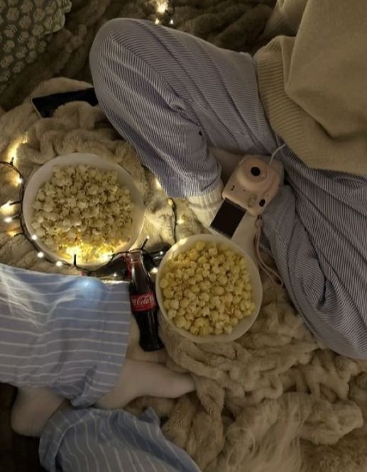 SunnyStarPup's tweet photo. "Tara's movie night has turned out to be a major success 😎" https://t.co/caXKbKUVld