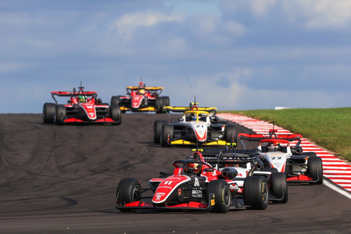hillspeedracing's tweet photo. 🗞️ Latest News...

Double Donington Delight For #Hillspeed With Podiums For Bouzinelos &amp; Hallman

• Sensational drive from Peter Bouzinelos seals maiden #GB3 podium
• More silverware for Enzo Hallman in #GB4 with fifth rostrum visit of 2026  

More at https://t.co/8RX7c9yEtA https://t.co/TKLqADhoiV