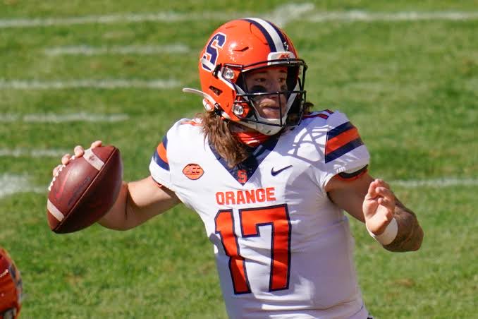 C7ISRpenguin's tweet photo. While I’m excited to start Syracuse hate week, I wanted to take a second to recognize a Syracuse alum who tragically lost his life earlier this year.

Rex Culpepper was a Syracuse QB, cancer survivor, and lived life to the fullest. He was a phenomenal athlete and had a heart of gold. On my first day at a new high school, it was Rex who made me feel most welcome and went out of his way to make sure I had someone to sit next to at lunch - a gesture I have never forgotten.

His parents, Brad and Monica, set up a scholarship fund earlier this year to honor his legacy: https://t.co/mKHQIad8KO