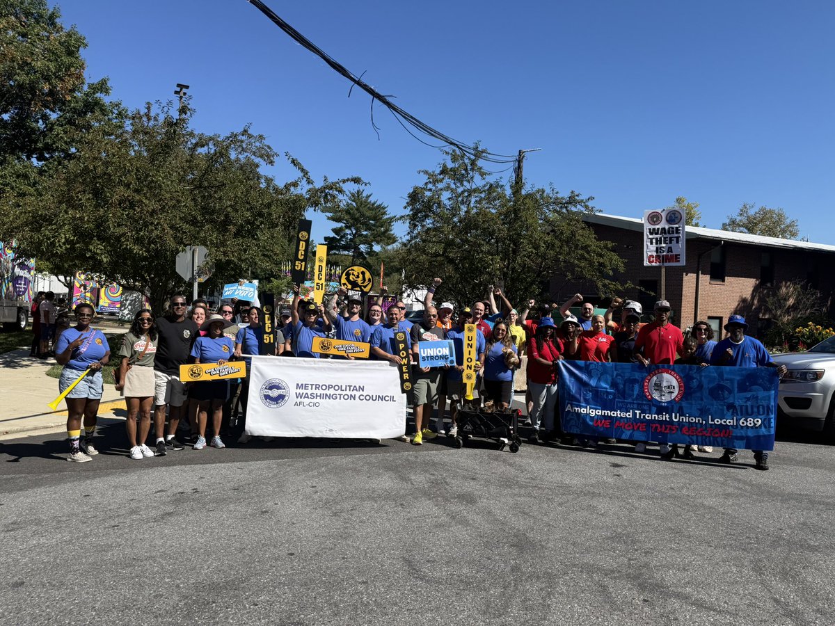 aparnafordc's tweet photo. Happy Labor Day! ✊🏾

A more affordable DC means giving workers more power. 

Today, I joined @DCLabor at the Greenbelt Labor Day parade and  Friday I joined a seminar about how local government can partner with worker orgs and unions to co-enforce labor law. https://t.co/sle7uBvkq9