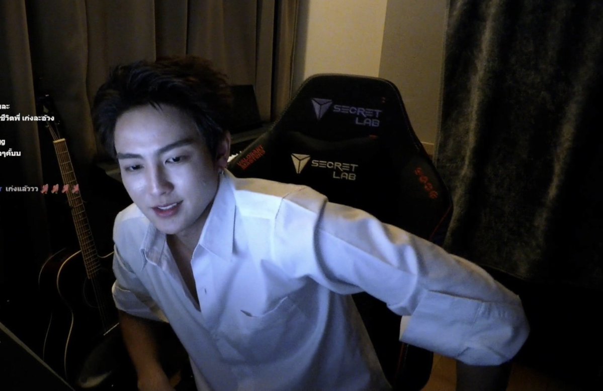 secsnim's tweet photo. ค่ะ พูดมาเลย พี่รอฟังอยู่ https://t.co/HwsUgbA5kg