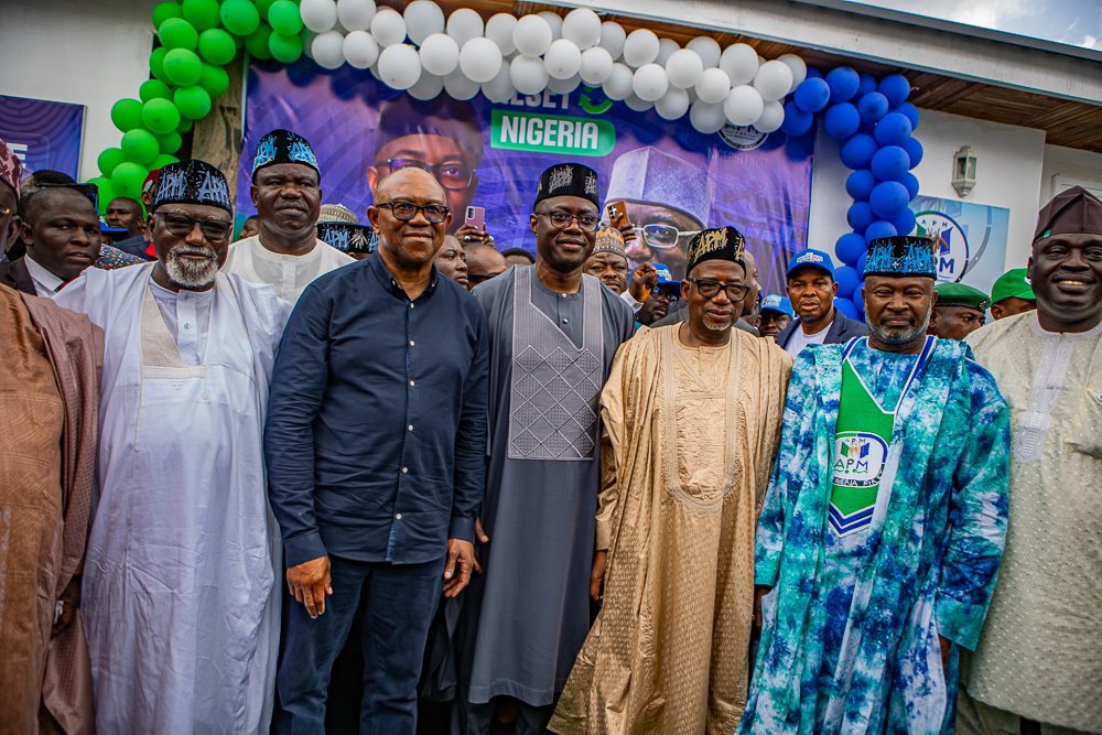 HarmlessHQ's tweet photo. There's a coalition but Atiku is not aware. 😅😂 https://t.co/jvuO7CZ0Tx