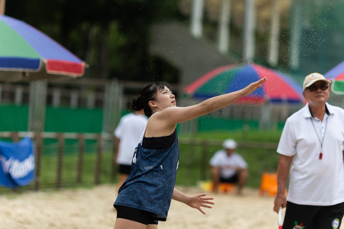 0fukkin's tweet photo. beach volleyball🏐 https://t.co/UcIvSrYBDP