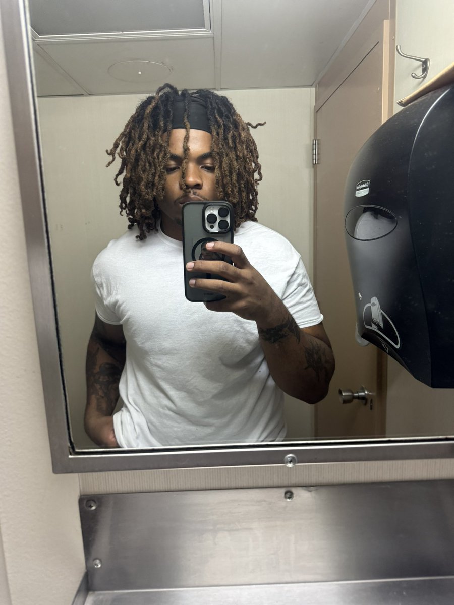 c6rey_'s tweet photo. ⛹🏽‍♂️ https://t.co/rpxK6RcRpW