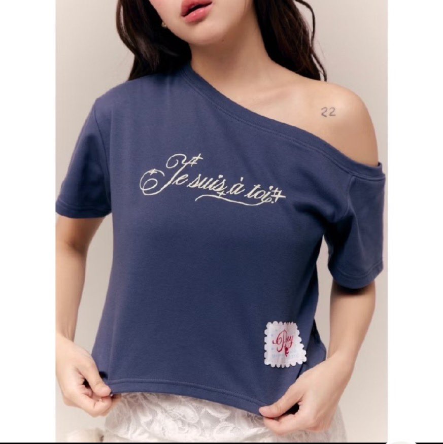 mpjeong7189's tweet photo. #ส่งต่อเสื้อผ้า prey เสื้อปาดไหล่ อก36-41
150฿ รวมส่ง สนใจ ดู พตได้ค่า
#เสื้อผ้ามือสอง #เสื้อผ้ามือสองสภาพดี #prey #ส่งต่อเสื้อผ้ามือสอง #เสื้อปาดไหล่ #โล้ะตู้ https://t.co/7k2A9ne0WQ