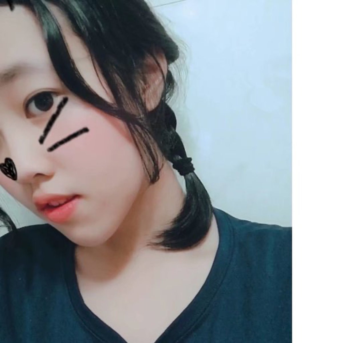 Kipholm's tweet photo. 绿帽上供母狗女友的骚逼，贱婊子自慰
#贡献女友 #出卖女友 #分享女友 #绿帽奴 #反差女友 #绿帽投稿 #ntr https://t.co/Q9onInkUFq