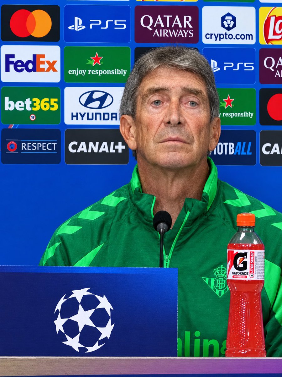 manu_colchon's tweet photo. 🇪🇺💙 El color azul. 21 años después. 

El #RealBetis vuelve a la UEFA Champions League. https://t.co/LMHvTP2Yv0