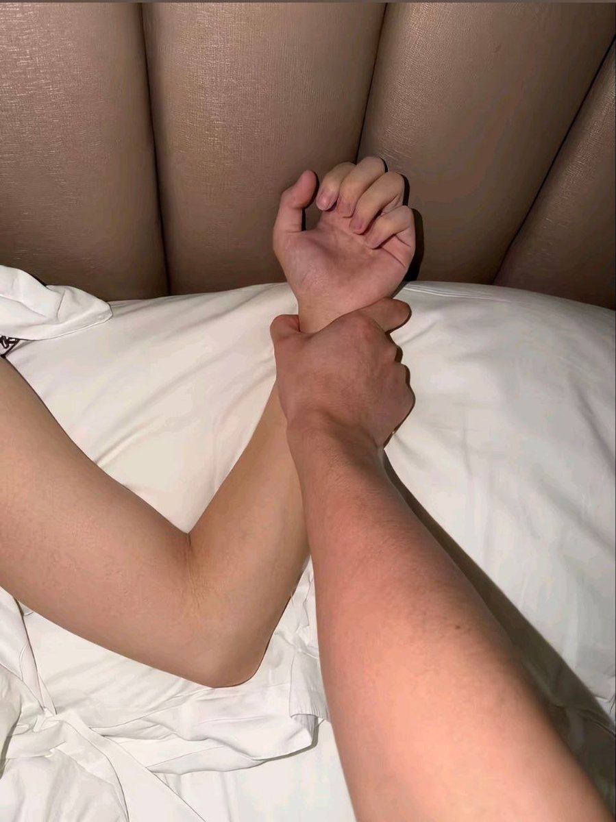 ali_saeed2002's tweet photo. 第一次玩x~

有人想锐评女医生的辐照吗？

私信就发  

#无门 #女医生的反差  #96年 https://t.co/1o7OOhSV5D
