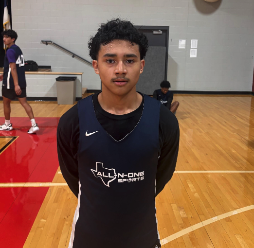 DTJImpact's tweet photo. Jordan Blanco | @blanco_2028

DTJ IMPACT | LIVE EVALUATION

⭐️Jordan Blanco delivered a composed showing at the @AllNOneSports1 Labor Day Showcase, controlling the ball without allowing defenders to dictate his pace. He played under control, moved well without the ball, and consistently found spots that created offensive advantages. 

🛡️Defensively, Blanco made smart reads on when to switch or stay home while showing strong awareness. His willingness to pick up full court disrupted opposing guards and often forced them to give the ball up early. Blanco’s combination of pace, decision-making, and defensive pressure stood out throughout the day. @NXTLevelSN