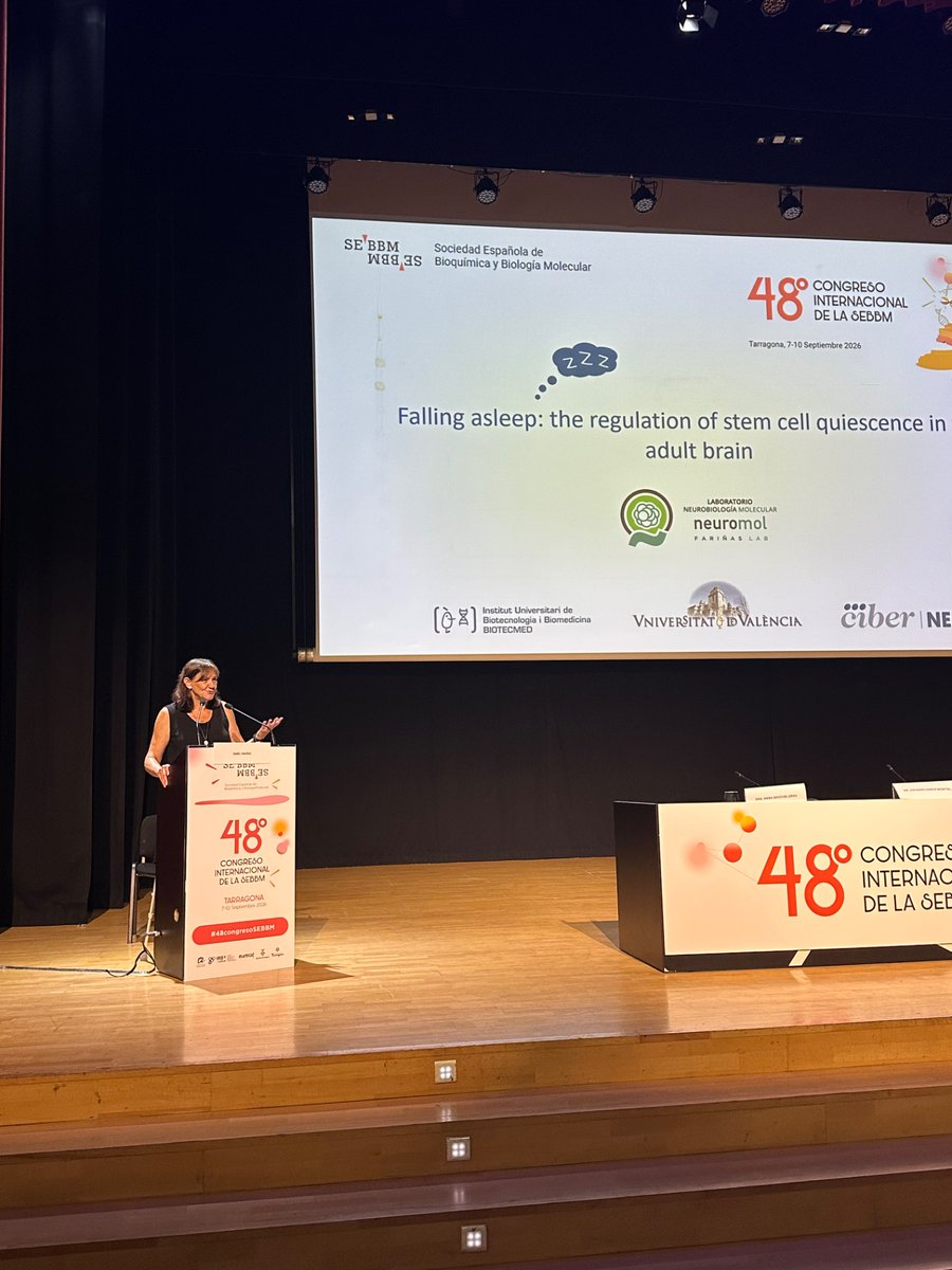 SEBBM_es's tweet photo. En directo desde Tarragona: Isabel Fariñas presenta:
“Falling asleep: the regulation of stem cell quiescence in the adult brain”
@FarinasLab @_BIOTECMED #48CongresoSEBBM #ConferenciaAlbertoSols @universitatURV https://t.co/oUIEsD36W8