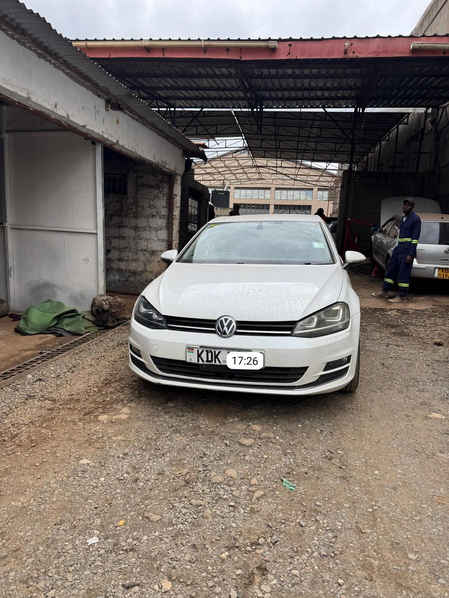 Quancho8's tweet photo. Deal🚨
Volkswagen Golf TSI Mk7
2015 model
1200cc Turbo
148k mileage
💰1090k
☎️0745097573 / 0782257521 https://t.co/H1AxPBP20w