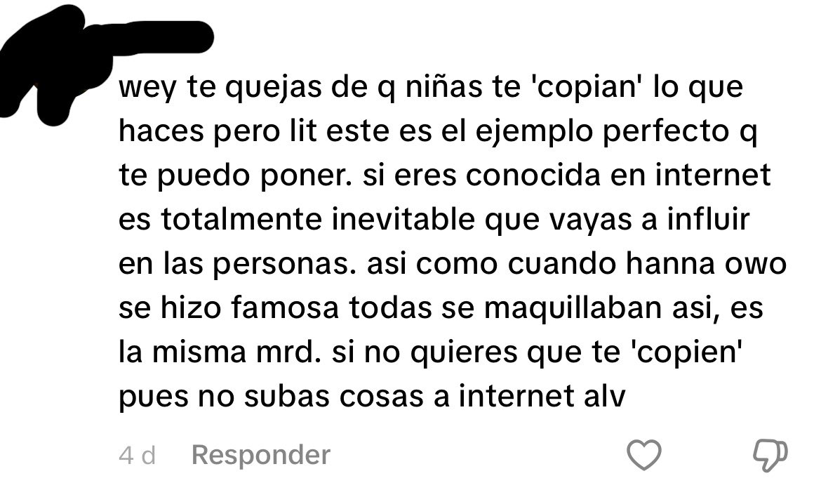 MakingMeCringe's tweet photo. es como decirle a alguien que no salga más a la calle porque se está prestando a que lo asalten XD por qué tendría que dejar de publicar lo que YO me invento porque otras locas se obsesionan y quieren pasar a SER yo? a toda costa quiere q deje de subir videos.. kinda backhanded https://t.co/qQMa4ggGO2