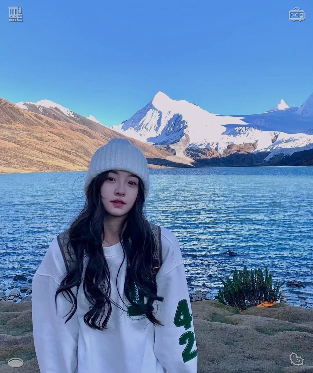 FKY03's tweet photo. Once the call ends, I position myself in front of the mirrors, snap a selfie, and forward it to her, adding: “I’m incredibly proud of you. Continue to radiate, keep mending, and stay true to yourself. The world craves your brilliance.” https://t.co/s8hhJiKtOt