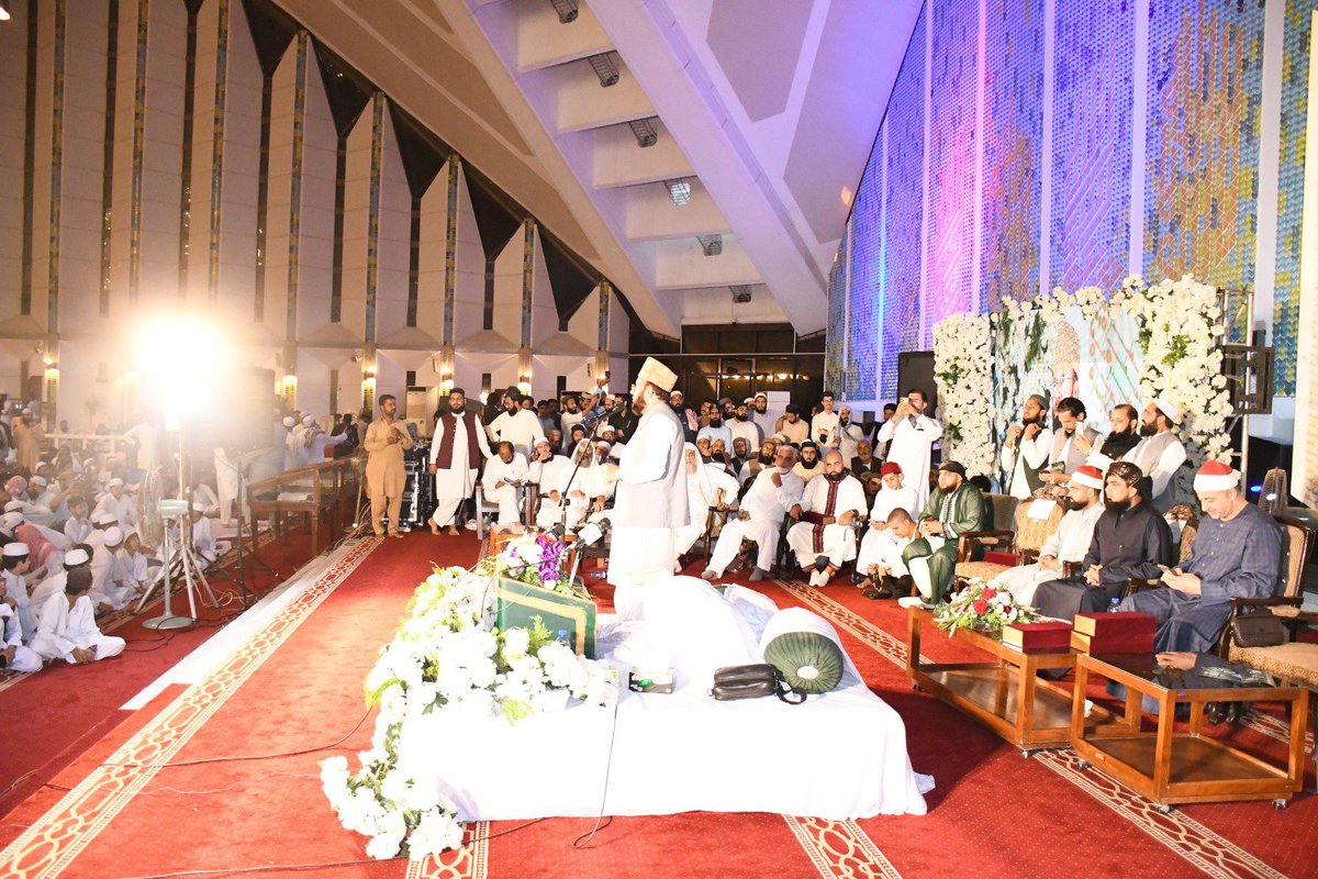 IIUI_OFFICIAL's tweet photo. International Mehfil-e-Husn-e-Qira’at Held at Faisal Mosque

An international Mehfil-e-Husn-e-Qira’at was organized at Faisal Mosque, Islamabad, under the auspices of the Dawah Academy, International Islamic University Islamabad (IIUI), featuring soulful recitations of the Holy Qur’an by renowned Qaris from Pakistan, Egypt and the United Kingdom. Federal Minister for Religious Affairs Sardar Muhammad Yousaf graced the gathering as chief guest, while Director General Dawah Academy Prof. Dr. Muhammad Ilyas presided over the event. A large number of people from Islamabad and Rawalpindi attended the spiritually uplifting gathering. Certificates were also distributed among students who secured more than 90% marks in the Holy Qur’an memorization examinations. For detailed news, visit the IIUI website.
https://t.co/F2jWqTevSR