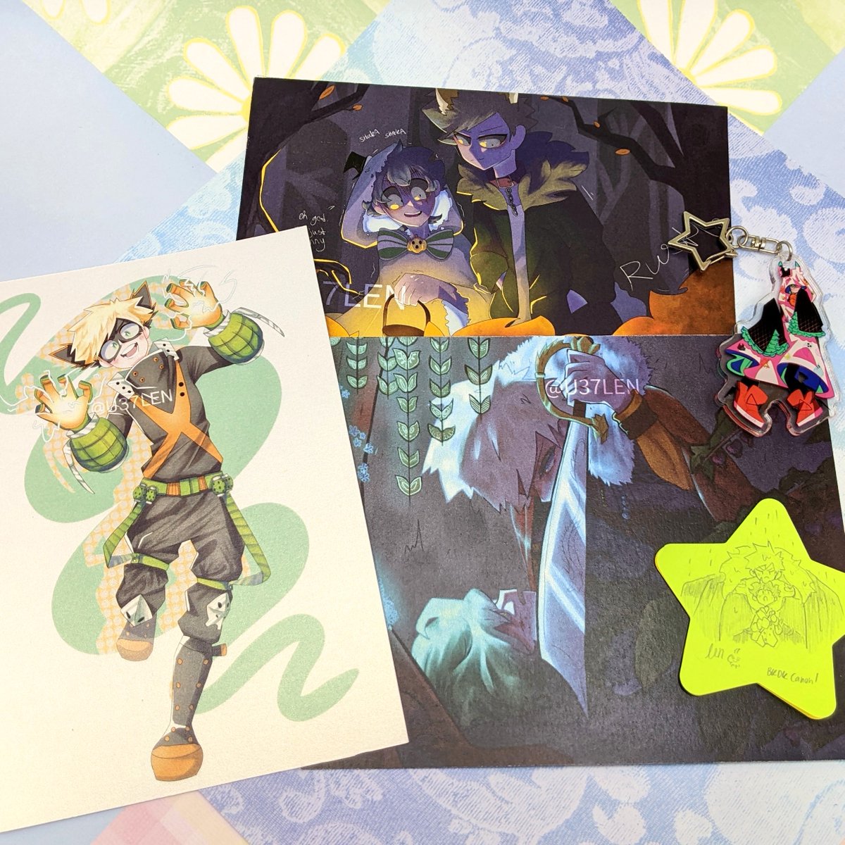 KiRAWRart's tweet photo. #MerchMonday
Some adorable prints and keychain by @u37len, all the way from Malaysia! π
#mhafanart #bkdk https://t.co/jmiO9X2YYz