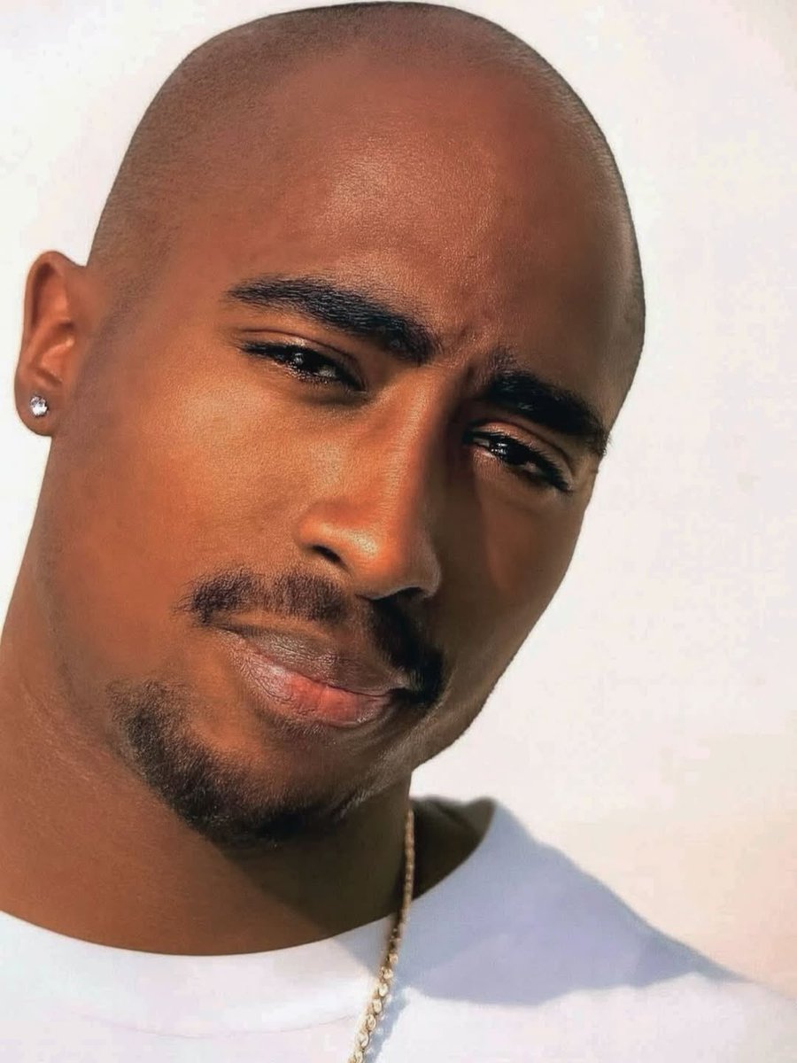 MisterKat503's tweet photo. @2PacCharts #RipTupacShakur ๐ https://t.co/AwU4ObobRM