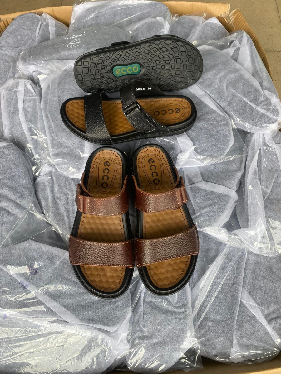 derrickprime256's tweet photo. Men's sandals available 
Sizes 40-46
@90000
Call/WhatsApp on 0794335825 https://t.co/cPM6fCvrWy