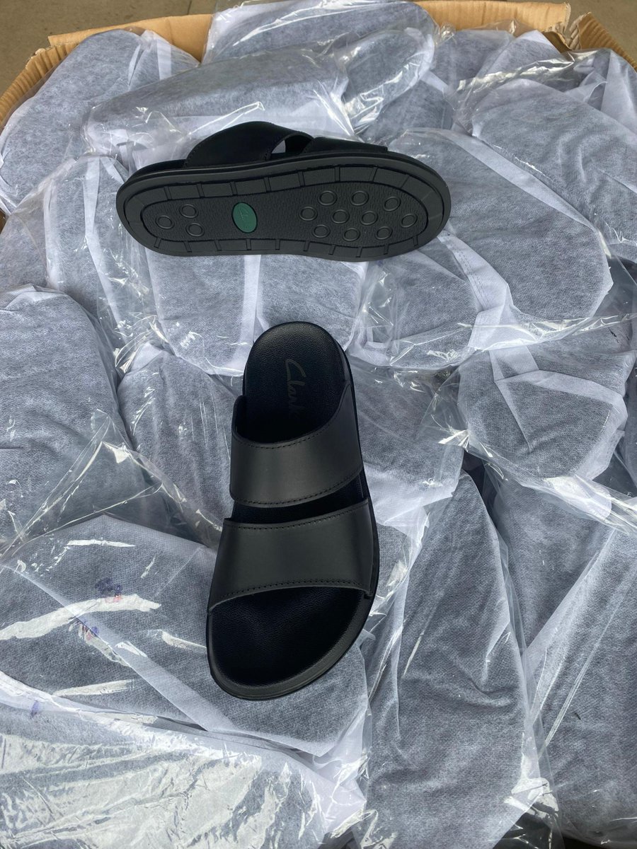 derrickprime256's tweet photo. Men's sandals available 
Sizes 40-46
@90000
Call/WhatsApp on 0794335825 https://t.co/cPM6fCvrWy