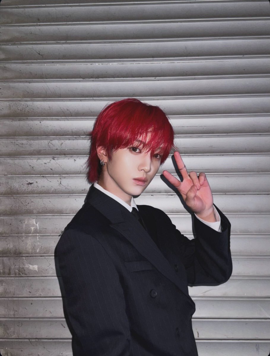 xikerspt's tweet photo. [TRAD. 🇵🇹] > Instagram💕

[#유준 / #YUJUN] O de cabelo vermelho

#xikers #싸이커스 https://t.co/e5C3R21Yzz